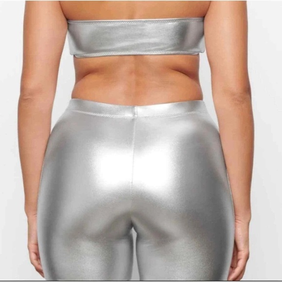 SKIMS Metallic Nickel Bike Shorts XXS | Shapewear Biker Shorts Silver - Picture 2 of 12